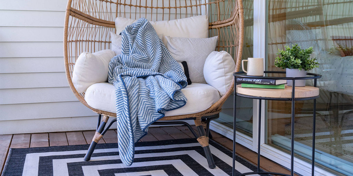 Throw Blanket Size Guide