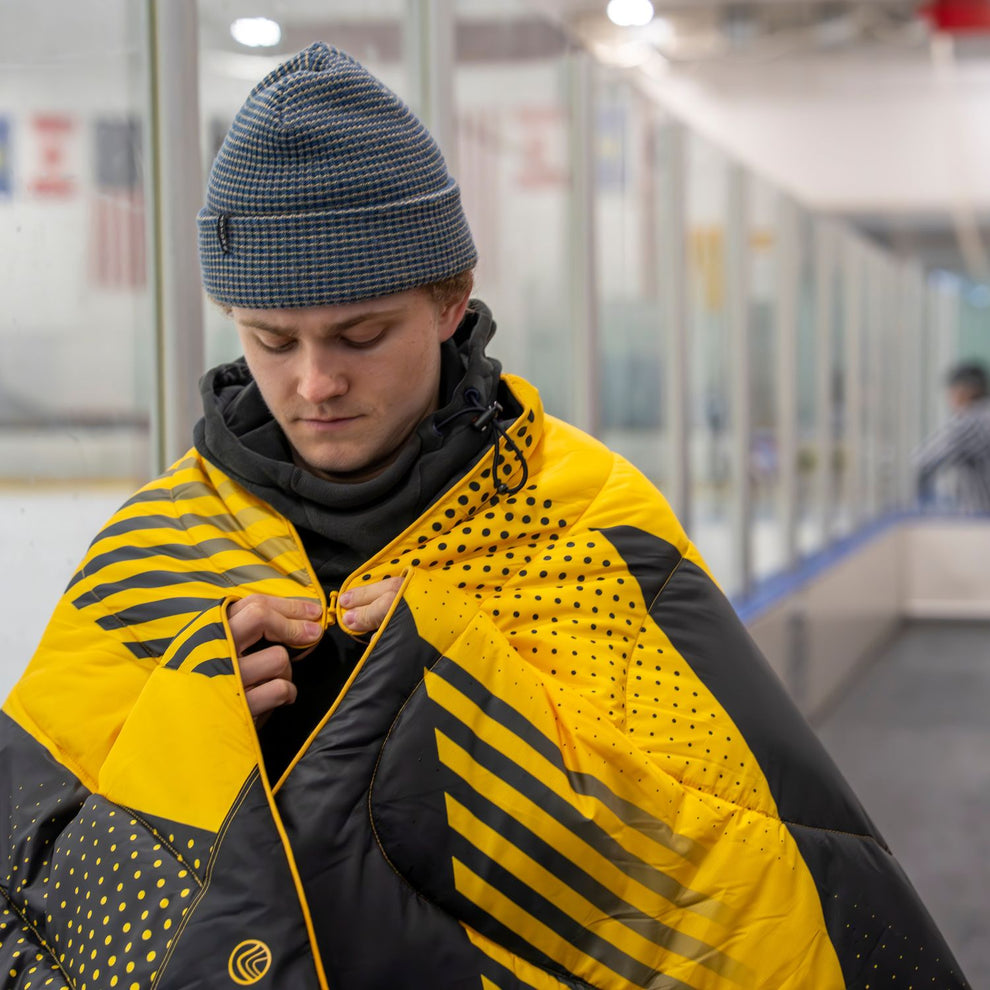 Gametime Puffy Blanket - Yellow / Black