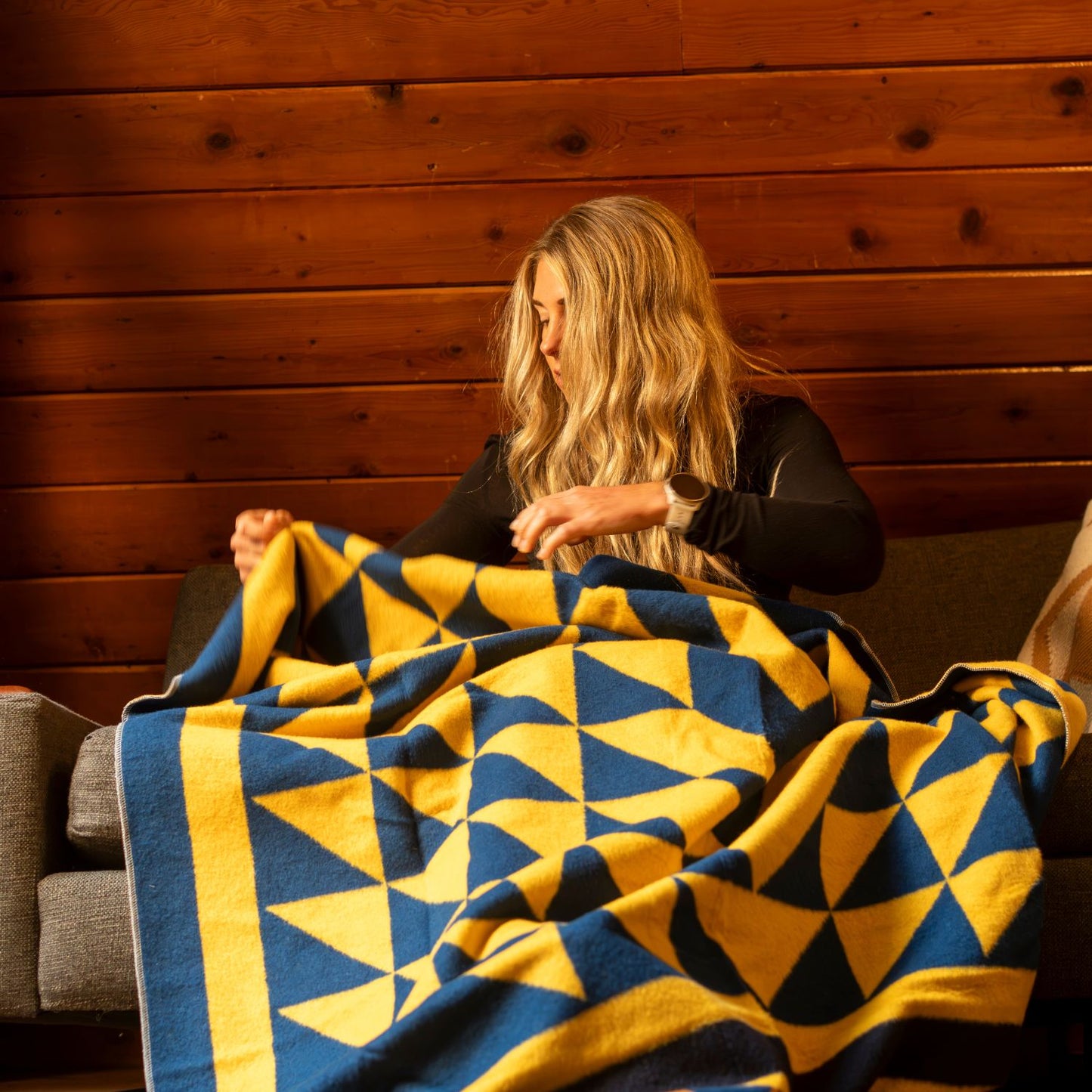 Merino Softwool Throw Blanket - Quilted Amber