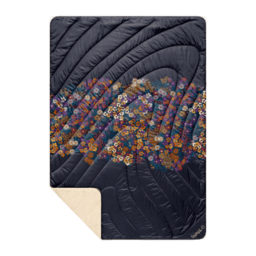 Fleece Puffy Blanket - Midnight Bloom