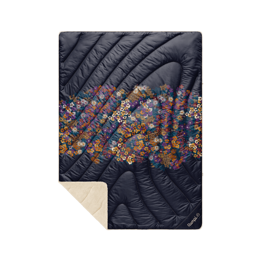 Fleece Puffy Throw Blanket - Midnight Bloom