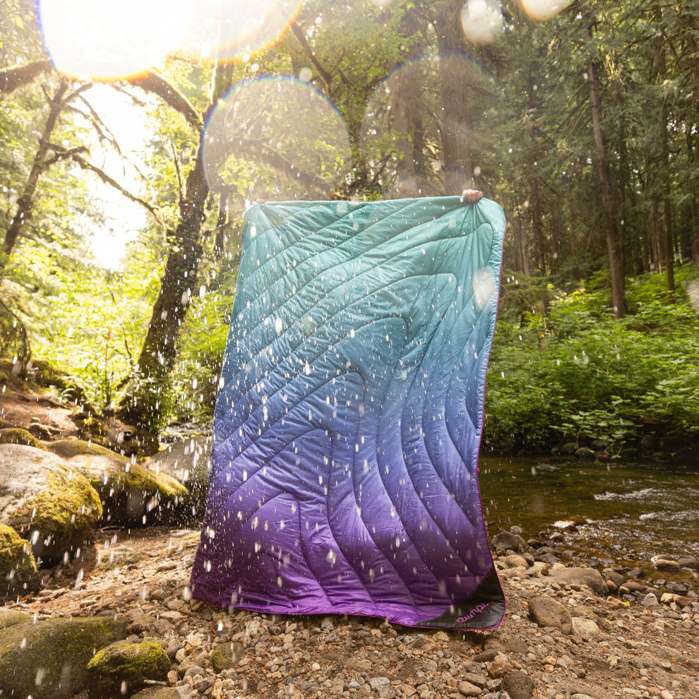 Original Puffy Blanket - Deep Violet Fade
