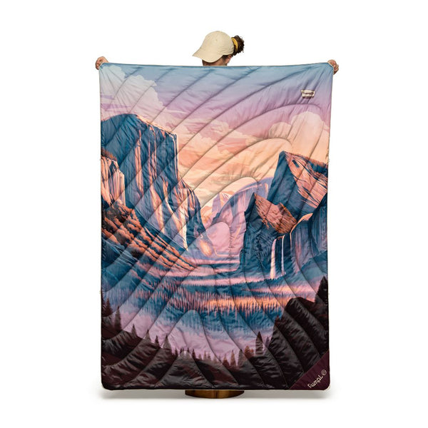 Original Puffy Blanket - Yosemite Dawn