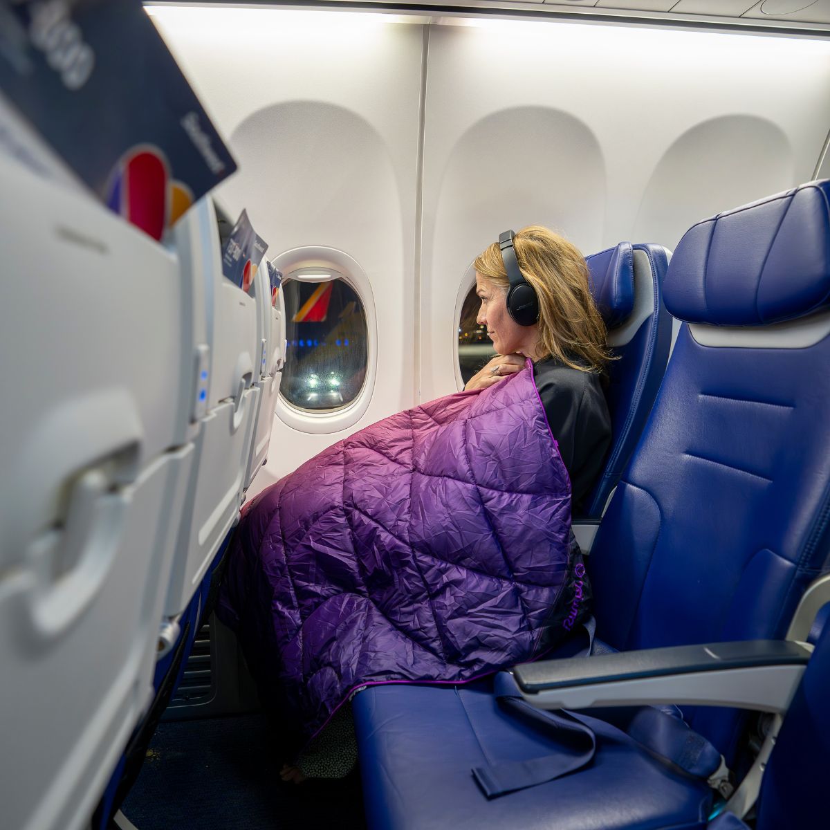 Travel Puffy Blanket - Berry Fade
