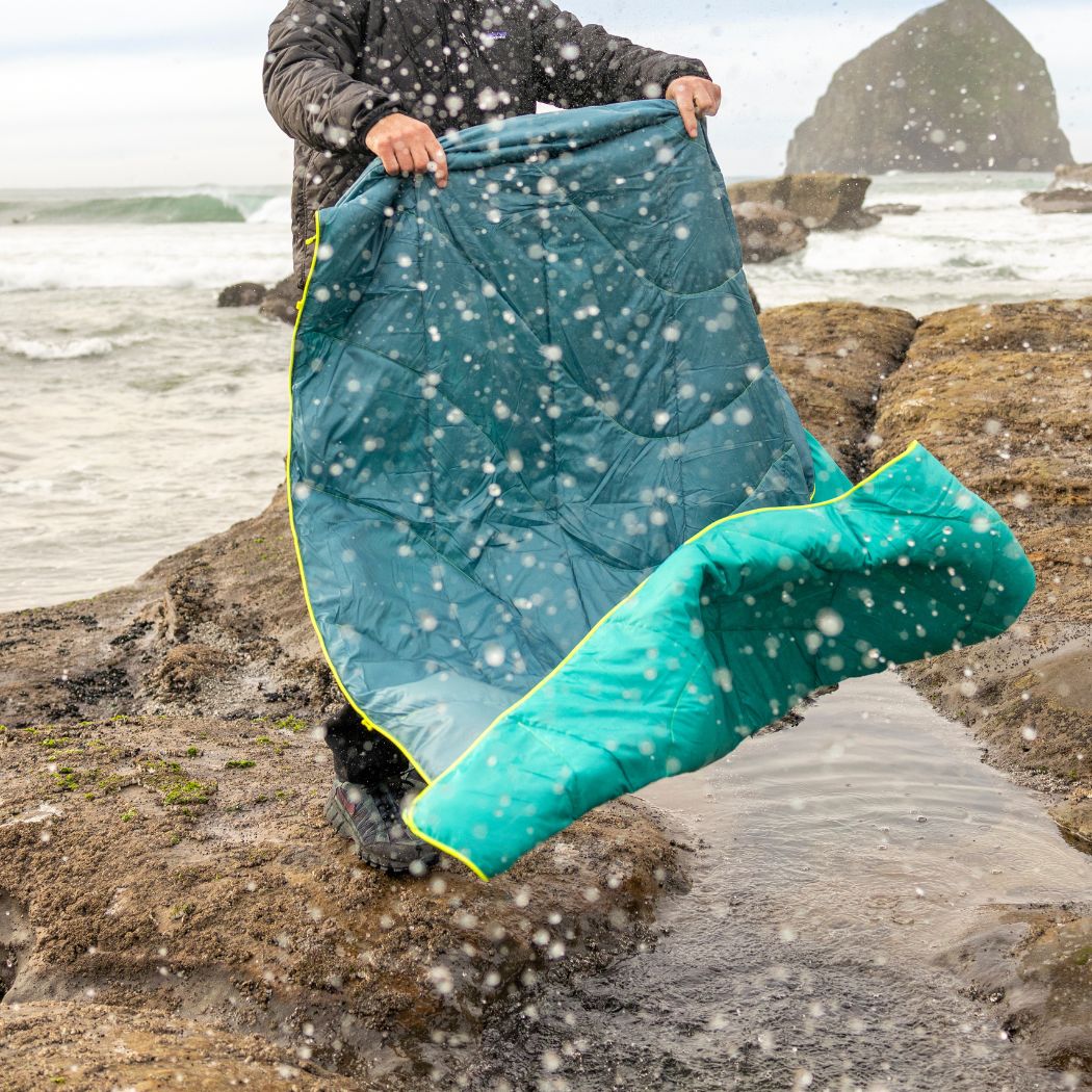 Backcountry Puffy Blanket - Sage Mint Green