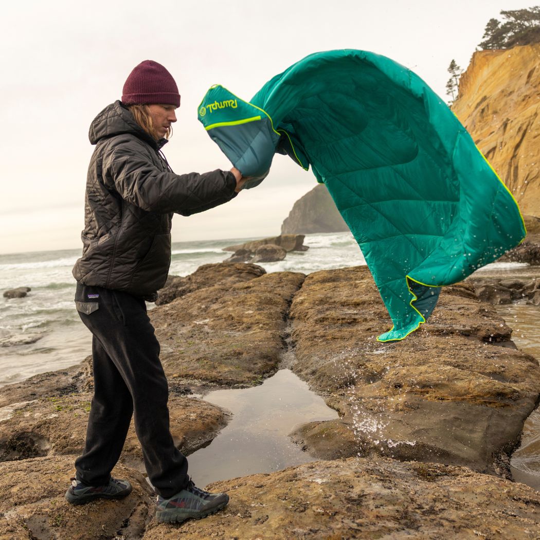 Backcountry Puffy Blanket - Sage Mint Green