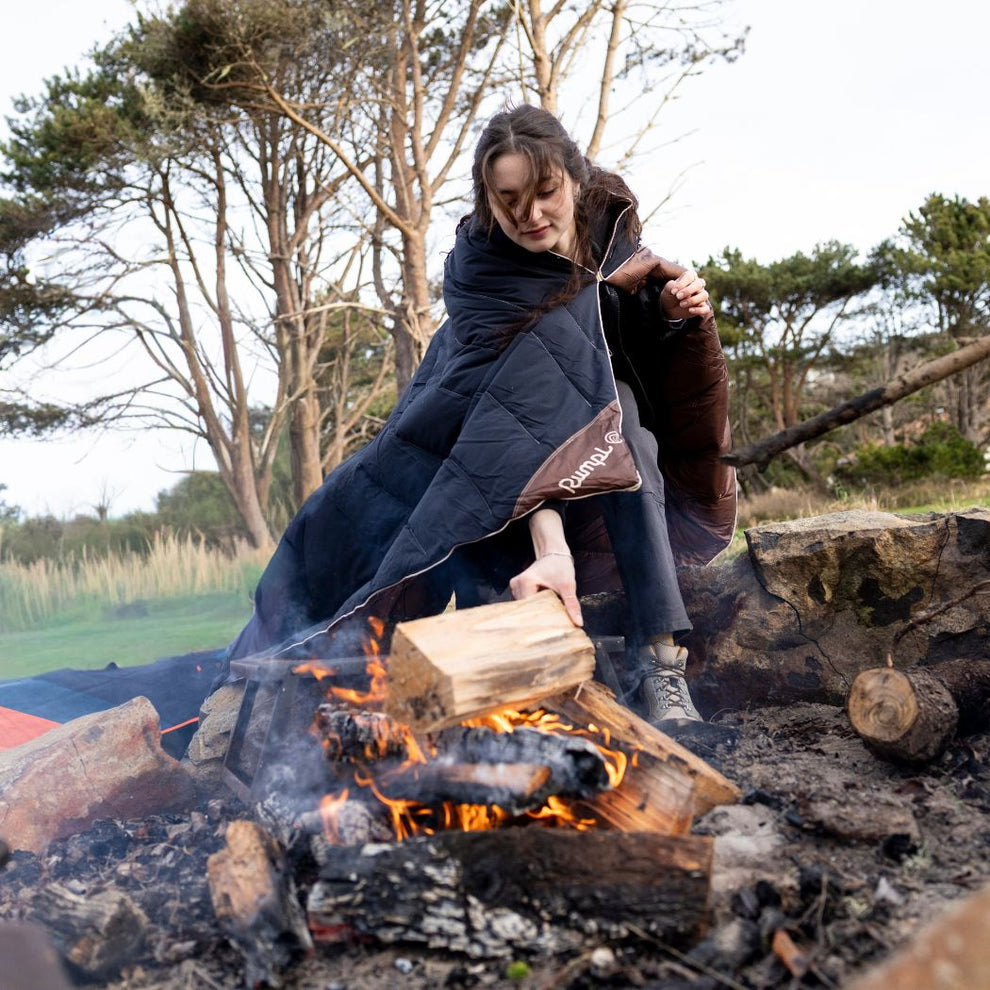 Campfire Puffy Blanket - Black Mocha