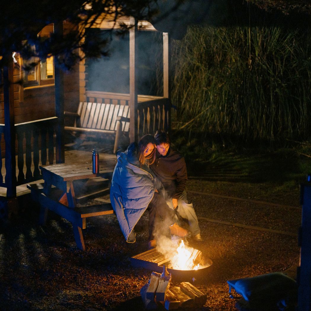 Campfire Puffy Blanket - Cherry Charcoal