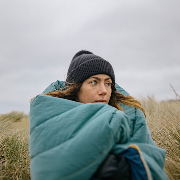 Campfire Puffy Blanket - Sage Navy